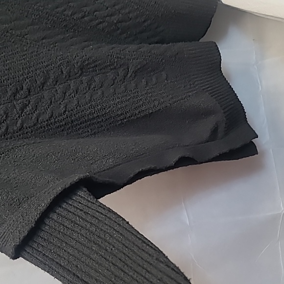 Women's Simply Vera Vera Wang Traveling Cable-Knit Poncho Sweater - Picture 8 of 13